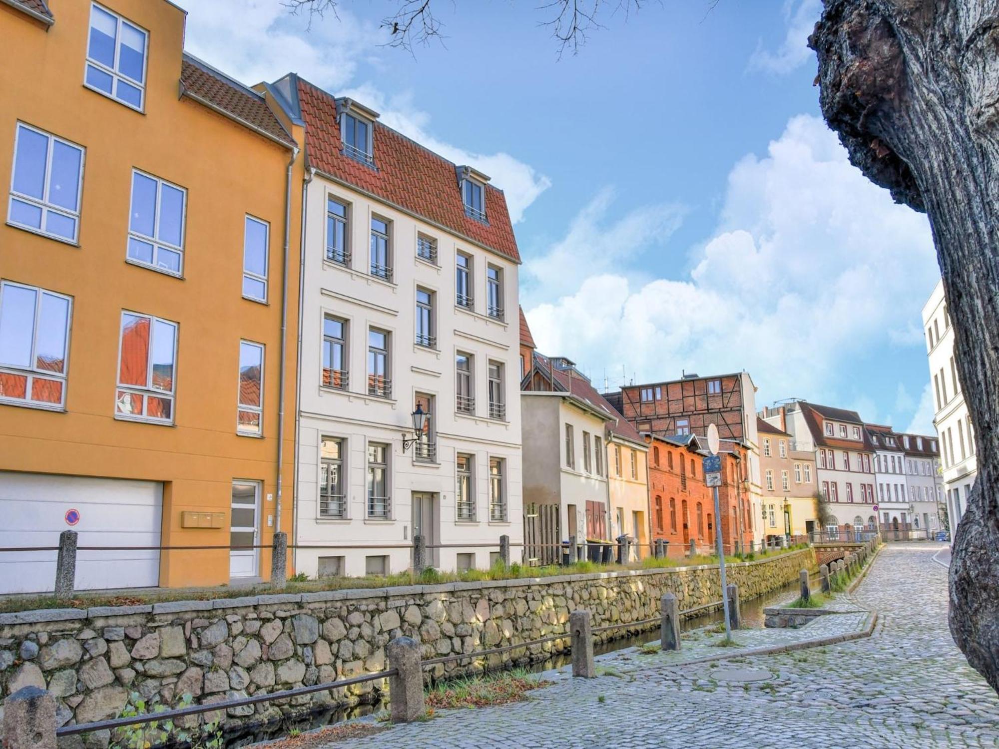 Modern Apartment In Wismar With Private Terrace Kültér fotó