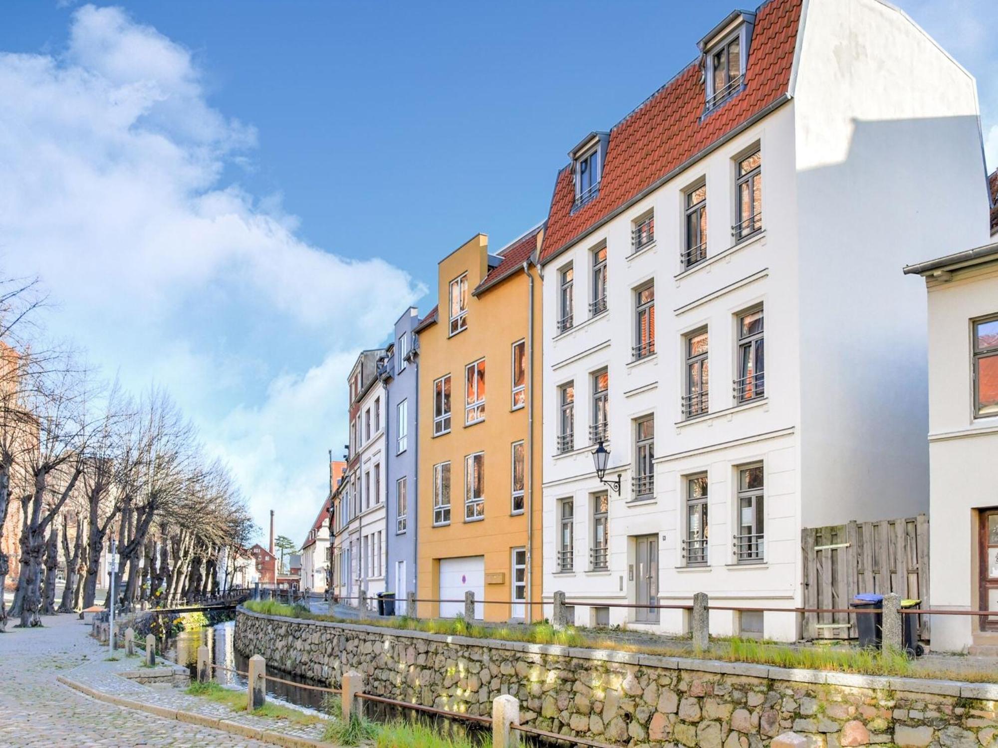 Modern Apartment In Wismar With Private Terrace Kültér fotó